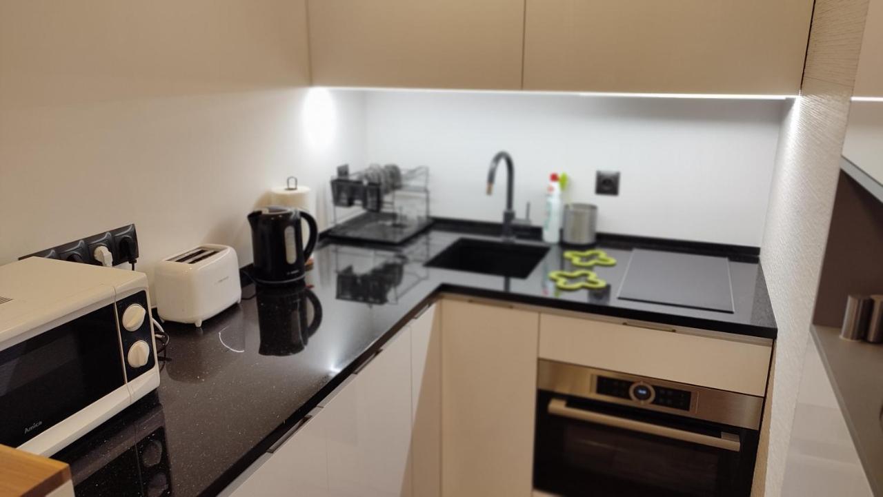 Top Apartamenty Centrum - Metro Rondo Onz Warsawa Bagian luar foto